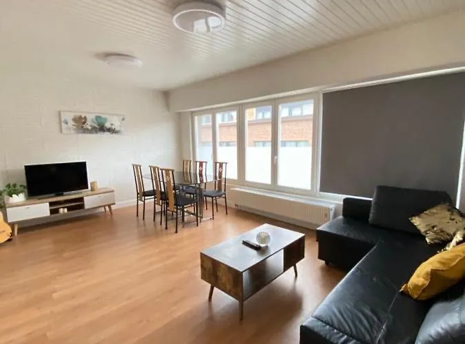 Big Sunset 2 Bedroom House With A Garden