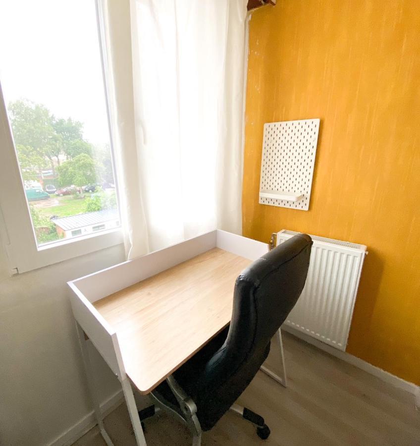Big Sunset 2 Bedroom House With A Garden